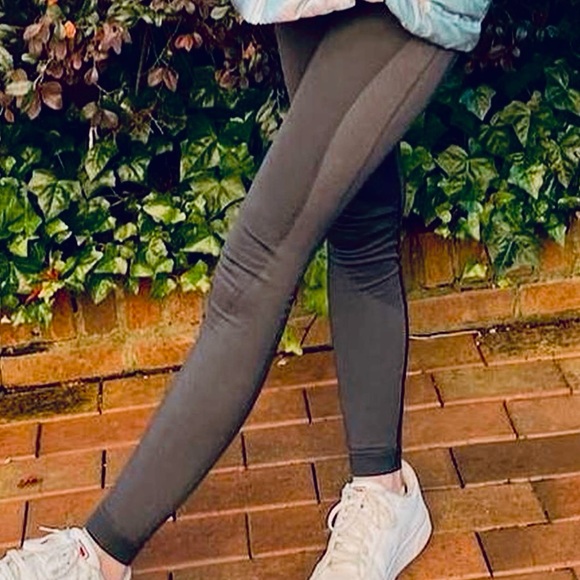 lululemon athletica Charcoal textured Leggings - Picture 7 of 7